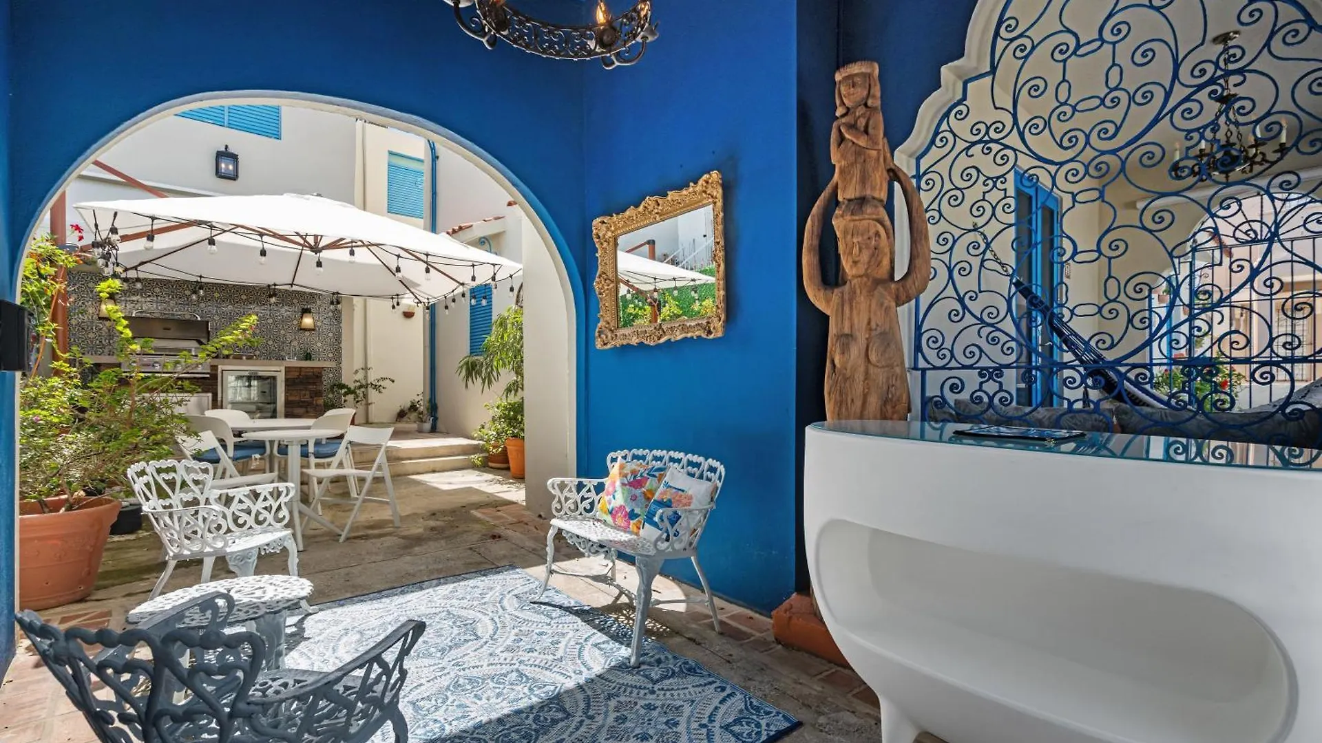 Cozy High-Ceiling Urban Studio Mm2 San Juan Apartment